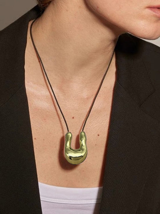 Niche Design Horseshoe Shaped Metal Necklace