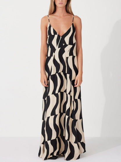 Scooped Back Relaxed Fit Style Maxi Dress